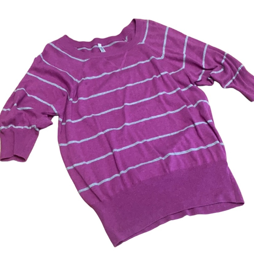 2 for $20 Absolutely banded bottom short sleeve sweater